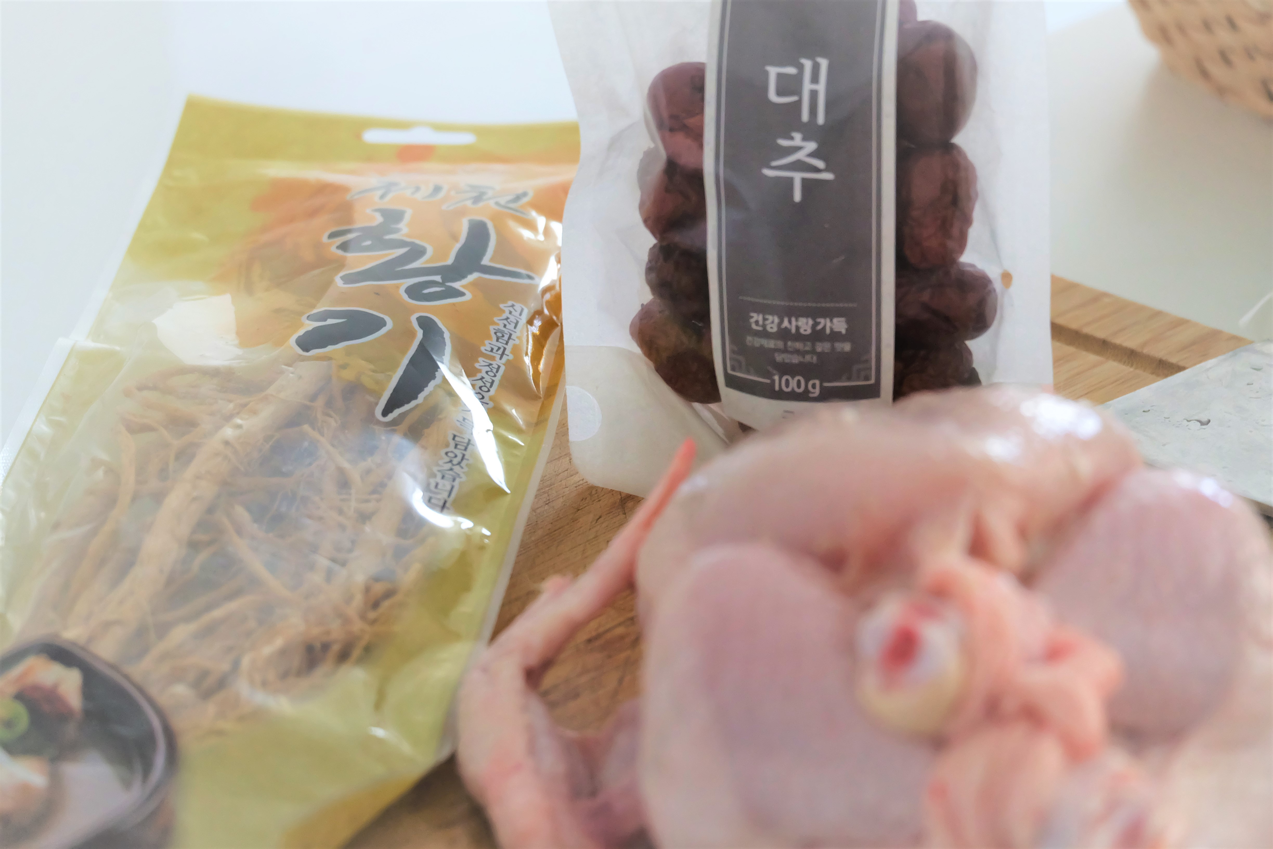 Carry It Like Harry - Best recipe to fight the summer heat: Korean Ginseng Chicken Soup, Samgyetang 삼계탕 蔘鷄湯