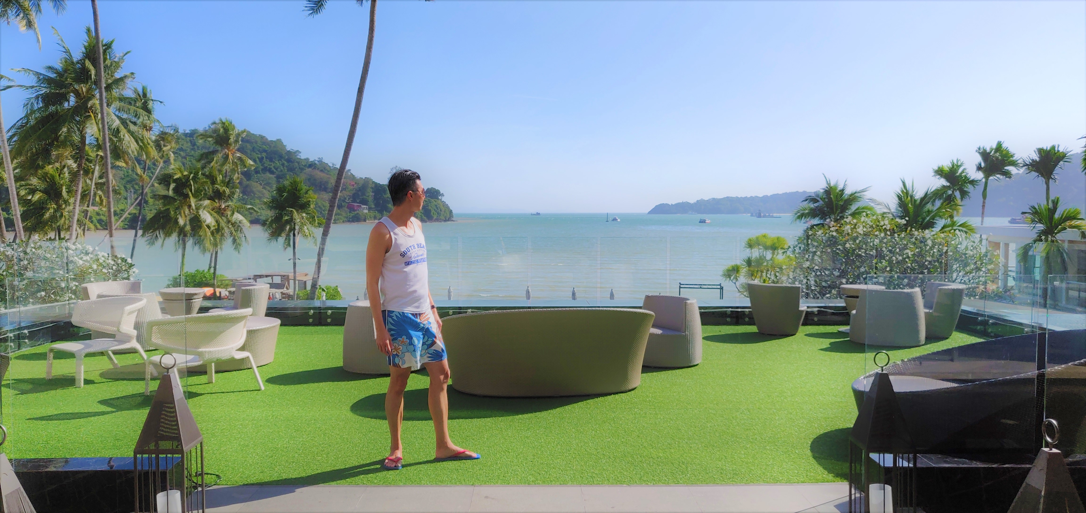 Carry It Like Harry - A stay in paradise: Crowne Plaza Phuket Panwa Beach