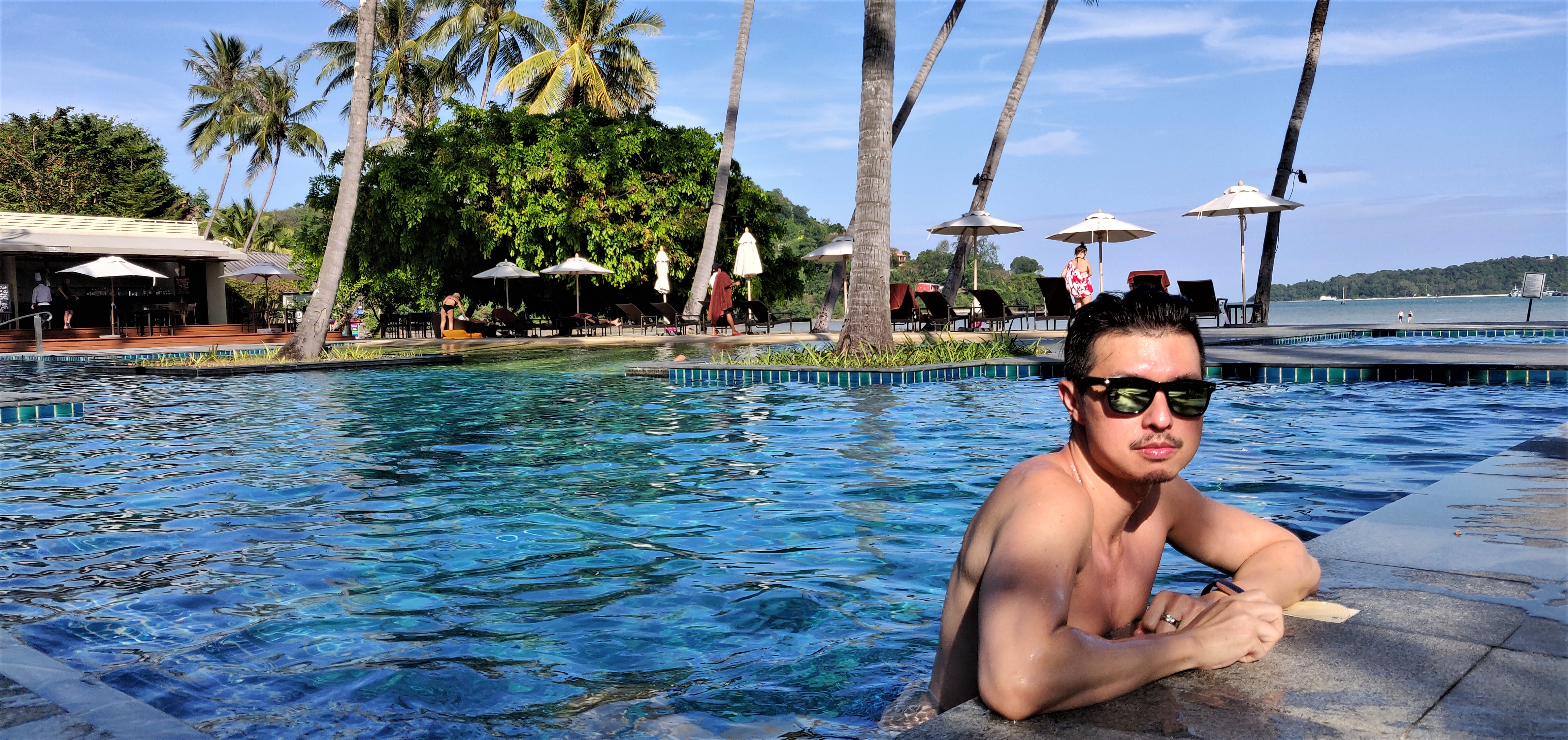 Carry It Like Harry - A stay in paradise: Crowne Plaza Phuket Panwa Beach